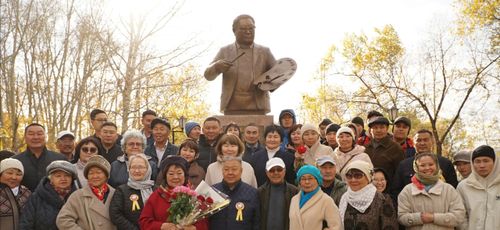 В Туве появился свой «Парк искусств», а первый в нем герой — Сергей Ланзы