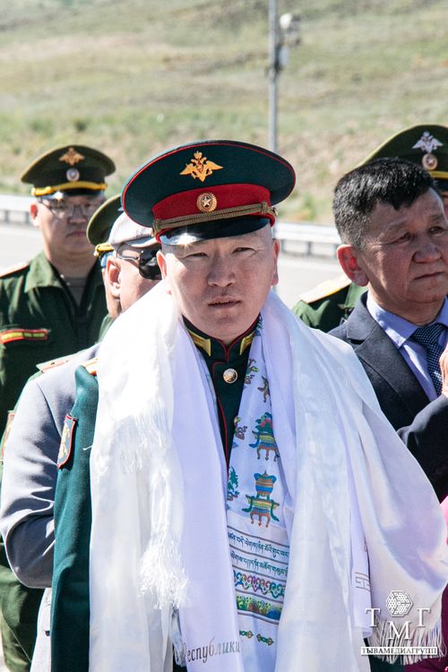 В Туве торжественно встретили Героя России Чалыма Чулдум-оола