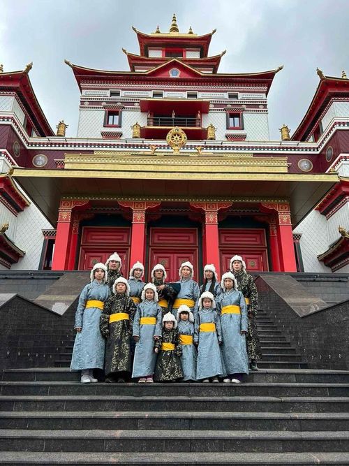 Семья из Тувы стала лауреатом Всероссийского конкурса «Семья года-2025»