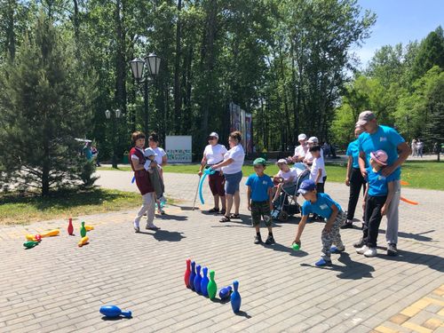 В Кызыле прошел семейно-спортивный праздник для детей с ОВЗ