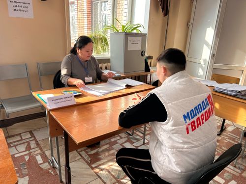 Молодогвардеец Тувы впервые в жизни проголосовал на выборах Президента РФ
