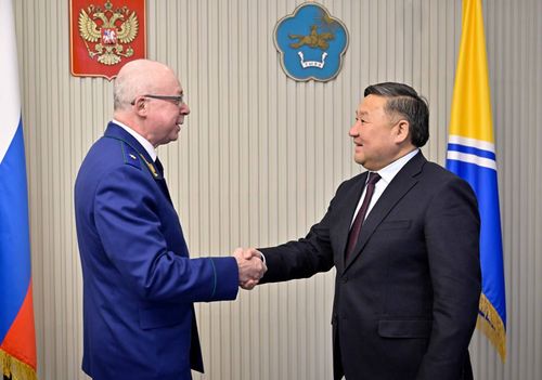 Владислав Ховалыг и прокурор Тувы обсудили совместную работу по борьбе с преступностью