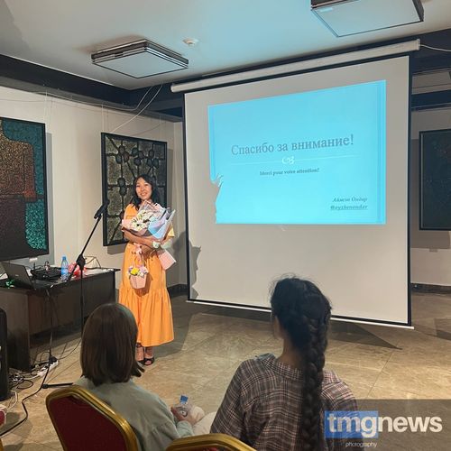 Айжэн Ондар: «Искусство смывает пыль повседневности с души»