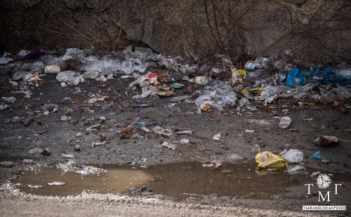 При стремительном таянии снега Кызыл погряз в грязи и мусоре