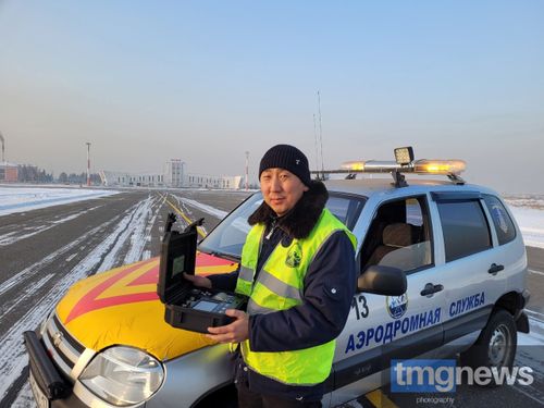 Чурттуң улуг эрге-дужаалдыг удуртукчуларын уткуп-үдеп…