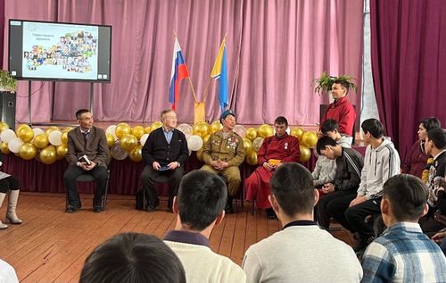 Студентам – юношам Чадана рассказали об основных принципах воспитания мужчин