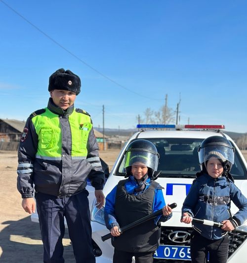 Госавтоинспекторы Танды проводят акцию «Светлячок»