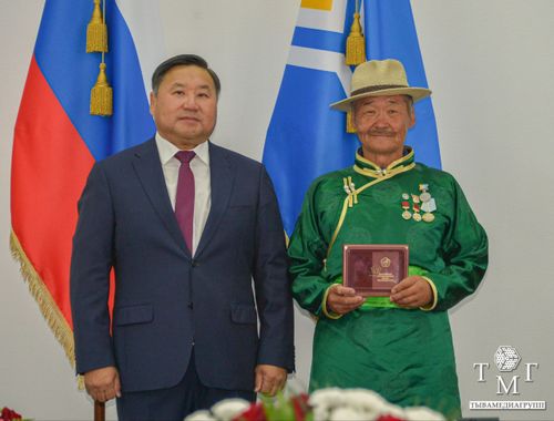 В Туве прошла торжественная церемония вручения Госнаград