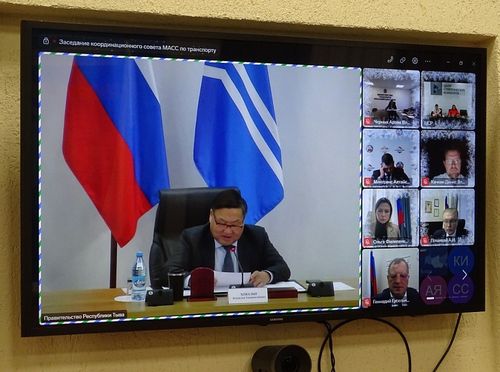 Сибирьниң транспорт инфратургузуун хөгжүдериниң оруктарын чугаалашкан