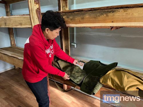 Все для победы: Женский клуб «Тос-Карак» передал вещевые мешки бойцам Тувы