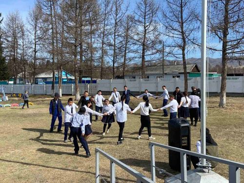 Будущие педагоги-психологи проходят практику в школах Тувы