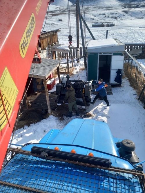 В отдаленном селе Качыке установили новый дизельный генератор