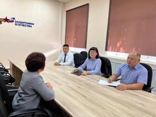 Сотрудники Службы судебных приставов Тувы начали приём участников СВО и членов их семей