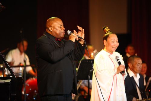 Джаз и Тува, звезды и их пути