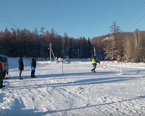 В Тоджинском районе открыта ледовая переправа грузоподъемностью 60 тонн