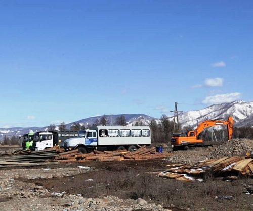 Дерзиг-Аксы суурда дазылга бажыңының тудуу эгелээн