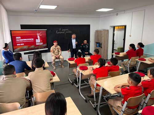 Глава Тувы работает в Каа-Хемском районе