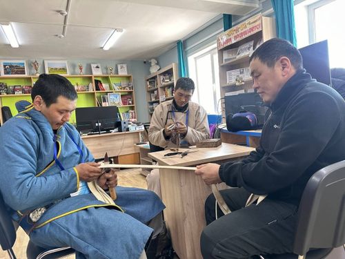 В модельной библиотеке Овюрского района Тувы прошел форум отцов