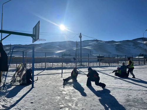 В Монгун-Тайгинском кожууне прошел турнир по хоккею с мячом в рамках профилактики правонарушений