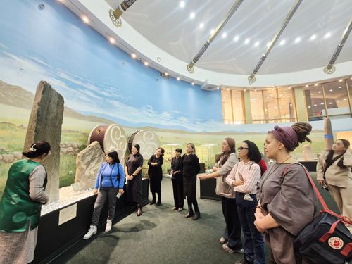 В ТувГУ завершился первый поток курса повышения квалификации для гидов-экскурсоводов