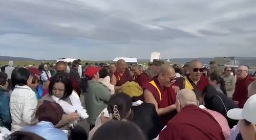 В Кызыл прибыла официальная делегация монастыря Гьюдмед