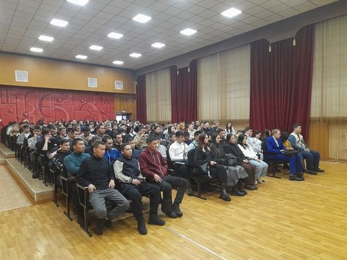 Герои Афганистана делятся опытом с молодым поколением