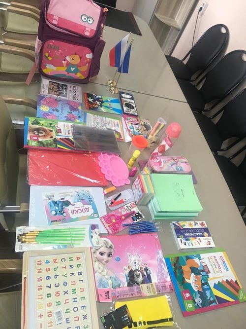 Республиканский центр развития дополнительного образования объявил благотворительную акцию «Помоги собраться в школу»