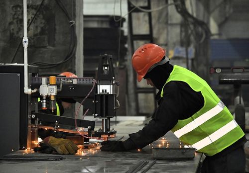 Тыва кол капиталче инвестицияны өстүргени-биле Россияда мурнуку черде