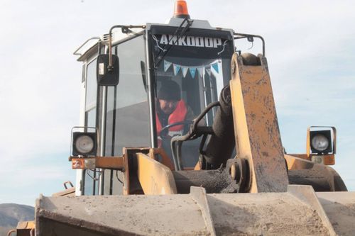 Глава Тувы поздравил автомобилистов республики