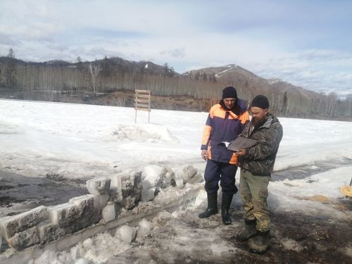 В Туве закрыли Бельбейскую ледовую переправу