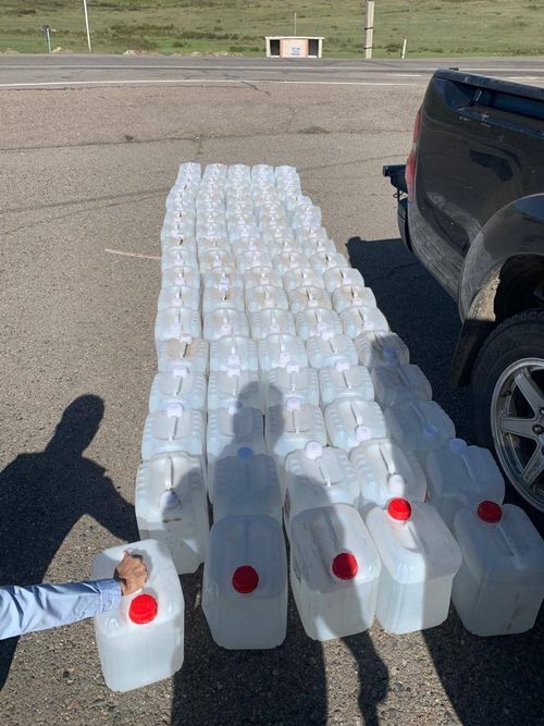 Житель Кызыла пытался провезти в Туву 900 литров нелегального алкоголя