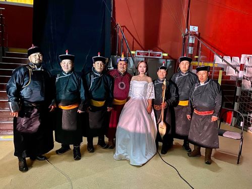 Артисты из Тувы выступили в Бурятии