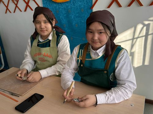 Дең арга-шинектер: «Чонар-даш» мөөрейи уламчылап турар