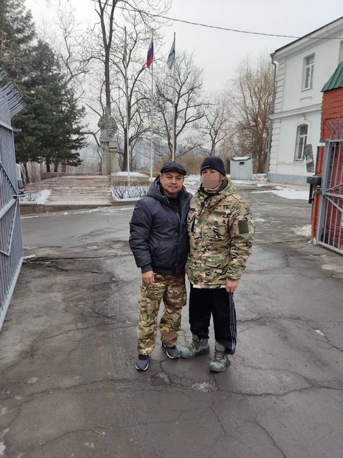 Чудом выживший после засады солдат получил поздравления с днем рождения от военного комиссариата Тувы