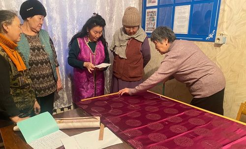 В Чеди-Холе прошел мастер-класс по пошиву «Тыва тон»