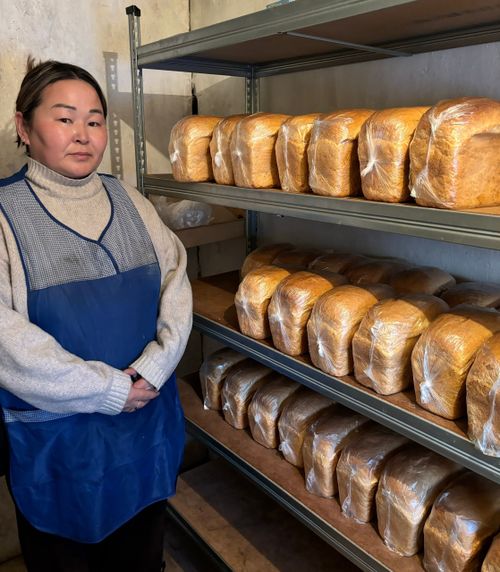 Чаяна Салчак открыла по соцконтракту в Кызыл-Мажалыке мини-пекарню