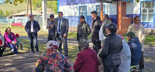 В Чеди-Хольском районе состоялся сход граждан по вопросу геологического изучения месторождений золота