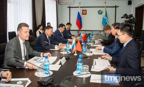 Глава Тувы встретился с Генеральным консулом КНР в г.Иркутске