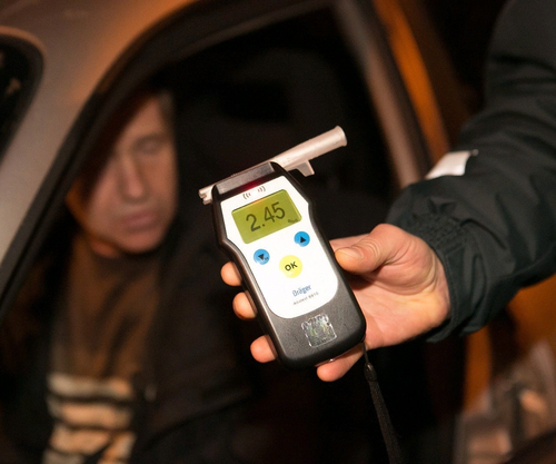 Тува направила в Госдуму России законодательную инициативу об увольнении госслужащих за пьяную езду