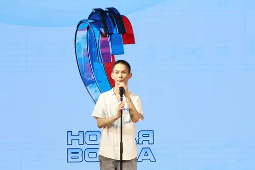 Денберел Ооржак прошел в финал «Новой волны - 2024»