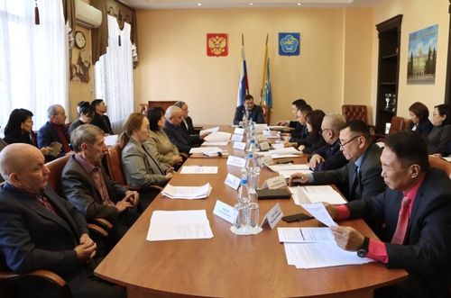 В Верховном Хурале обсудили кадровую политику для народного хозяйства Тувы