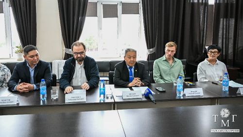 В Кызыле состоялась пресс-конференция с актёрами МХАТ имени М.Горького