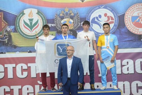 Насколько сошлись ожидания болельщиков Тувы и результаты наших борцов на VIII Универсиаде?