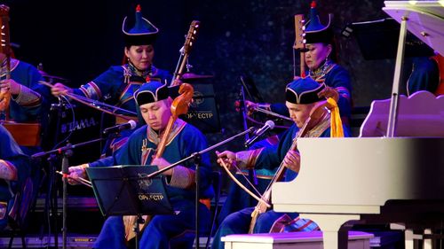 Тувинский национальный оркестр дал праздничный концерт, посвященный Шагаа