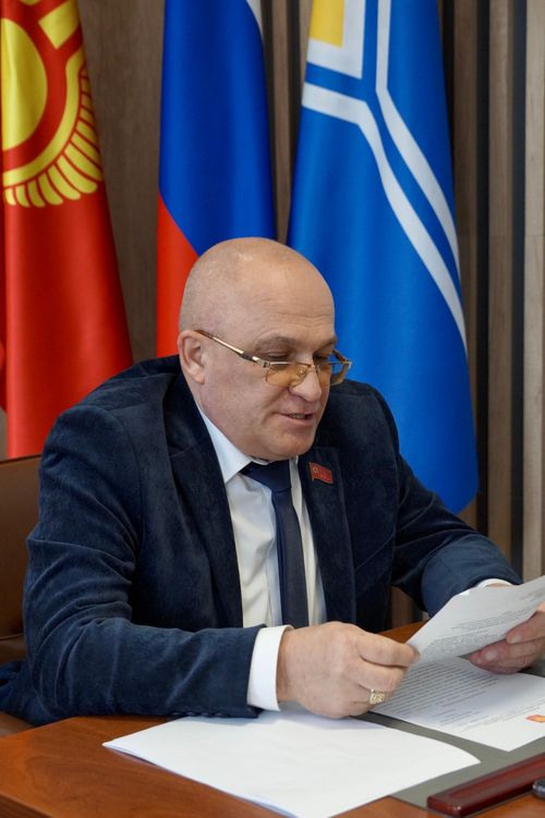 В Хурале Кызыла рассмотрели кандидатуры на должности в мэрии