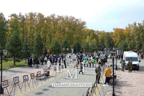 В Туве прошел митинг-концерт, посвященный Дню воссоединения новых регионов с Россией