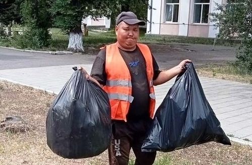 Ажылын ак сеткилдиг кылып чоруур