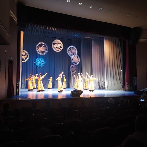 В Муздрамтеатре состоялось торжественное собрание в честь животноводов Тувы