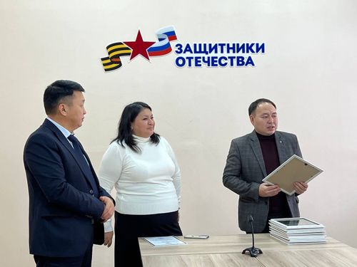 Предприниматели Тувы передали гуманитарную помощь бойцам, участвующим в спецоперации