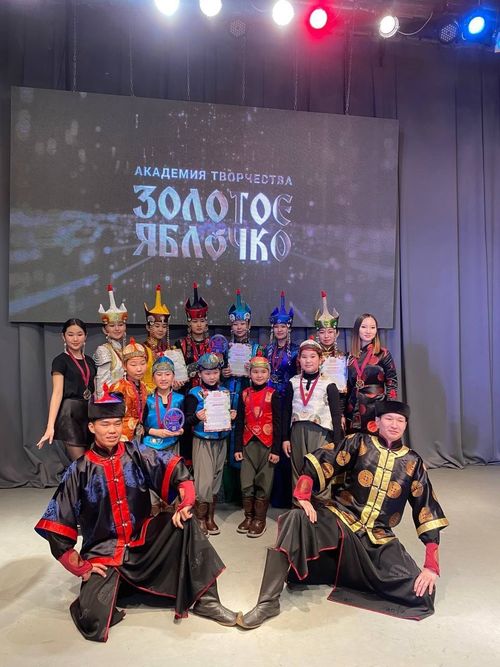 Театр моды «Баян-Дугай» завоевал гран-при на Всероссийском конкурс-фестивале «Рождение Звезды»